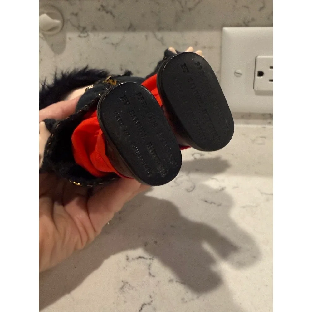 Precious Moments Boy Doll Royal Guard Uniform Black Fur‎ Hat Red Pants